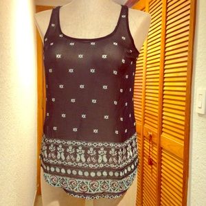 Old Navy semi sheer sleeveless top! Size XS